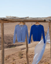 Load image into Gallery viewer, N.Peal Women's Lara V Neck Cashmere Cardigan Cornflower Blue