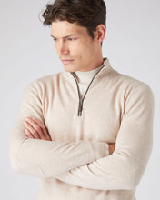 Load image into Gallery viewer, N.Peal Men's The Carnaby Half Zip Cashmere Jumper Heather Beige Brown
