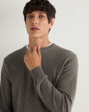 Load image into Gallery viewer, N.Peal Men's Oxford Round Neck Cashmere Jumper Wood Smoke Brown
