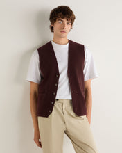 Load image into Gallery viewer, N.Peal Men's Chelsea Cashmere Waistcoat Claret Red