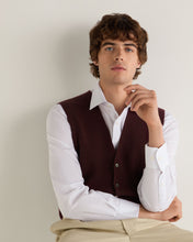Load image into Gallery viewer, N.Peal Men's Chelsea Cashmere Waistcoat Claret Red
