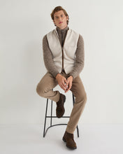 Load image into Gallery viewer, N.Peal Men's Shaftsbury Suede Trim Cashmere Gilet Sand Brown
