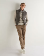Load image into Gallery viewer, N.Peal Men's Beauchamp Half Button Cashmere Jumper Pebble Grey
