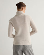 Load image into Gallery viewer, N.Peal Women's Hazel Chunky Roll Neck Cashmere Jumper Frost White