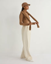 Load image into Gallery viewer, N.Peal Women's Eden Superfine Cashmere Round Neck Top Dark Camel Brown