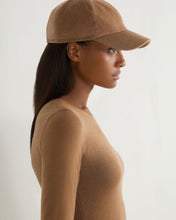 Load image into Gallery viewer, N.Peal Women's Eden Superfine Cashmere Round Neck Top Dark Camel Brown