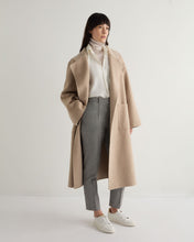 Load image into Gallery viewer, N.Peal Women's Luna Roll Neck Cashmere Jumper Frost White