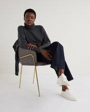 Load image into Gallery viewer, N.Peal Women's Mollie Metal Roll Neck Cashmere Jumper Anthracite Grey