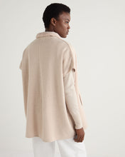 Load image into Gallery viewer, N.Peal Women's Emery Woven Mix Cashmere Cape Ecru White