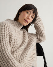 Load image into Gallery viewer, N.Peal Women's Super Chunky Rib Cashmere Jumper Sand Brown