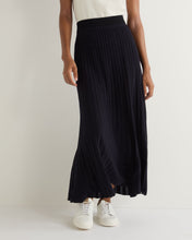 Load image into Gallery viewer, N.Peal Women's Superfine Pleated Cashmere Silk Skirt Navy Blue