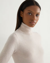 Load image into Gallery viewer, N.Peal Women's Mock Neck Cashmere T-Shirt Frost White