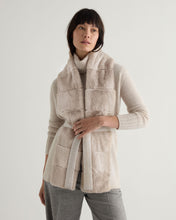 Load image into Gallery viewer, N.Peal Women's Lola Herringbone Cashmere Gilet With Fur Trim Sand Brown
