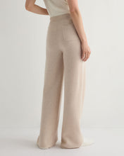 Load image into Gallery viewer, N.Peal Women's Honeycomb Knit Cashmere Trouser Ecru White