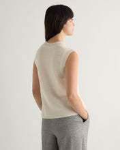 Load image into Gallery viewer, N.Peal Women's Rib Round Neck Cashmere Tank Top New Ivory White