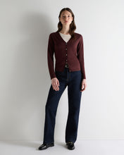 Load image into Gallery viewer, N.Peal Women's Mia Superfine Cashmere V Neck Cardigan Claret Red