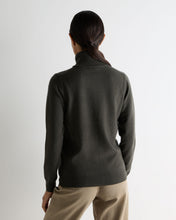 Load image into Gallery viewer, N.Peal Women's Luna Roll Neck Cashmere Jumper Arabica Khaki Green