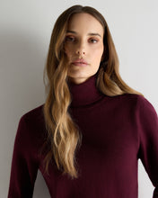 Load image into Gallery viewer, N.Peal Women's Luna Roll Neck Cashmere Jumper Bordeaux Red