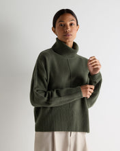 Load image into Gallery viewer, N.Peal Women's Mollie Metal Roll Neck Cashmere Jumper Army Green