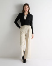 Load image into Gallery viewer, N.Peal Women's Thea Collared Cashmere Cardigan Black