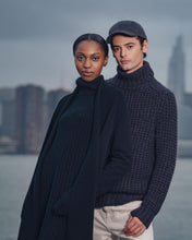 Load image into Gallery viewer, N.Peal Men's Chunky Moss Stitch Roll Neck Cashmere Jumper Granite