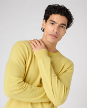 Load image into Gallery viewer, N.Peal Men's Oxford Round Neck Cashmere Jumper Citrine Yellow