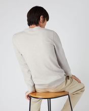 Load image into Gallery viewer, N.Peal Men's Shoreditch Round Neck Cashmere Jumper Pebble Grey