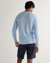 Load image into Gallery viewer, N.Peal Men's Thames Cable Round Neck Cashmere Jumper Cornflower Blue