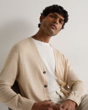 Load image into Gallery viewer, N.Peal Men's Curzon Fine Gauge Cashmere Cardigan Sandstone Brown