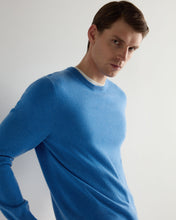 Load image into Gallery viewer, N.Peal Men's Oxford Round Neck Cashmere Jumper Provence Blue