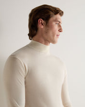 Load image into Gallery viewer, N.Peal Men's Fine Gauge Cashmere Turtle Neck Jumper New Ivory White