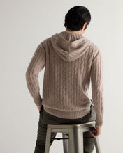 Load image into Gallery viewer, N.Peal Men's Fitzrovia Cable Cashmere Hoodie Oatmeal Brown