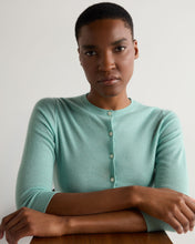 Load image into Gallery viewer, N.Peal Women's Darcie Superfine Cashmere Cropped Cardigan Mint Green