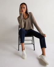 Load image into Gallery viewer, N.Peal Women's Maya Metal Trim Cashmere Hoodie Vintage Khaki Green