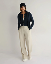 Load image into Gallery viewer, N.Peal Women's Ivy Cropped Cashmere Cardigan Indigo Blue