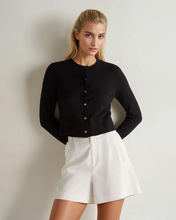 Load image into Gallery viewer, N.Peal Women's Superfine Cashmere Round Neck Cardigan Black
