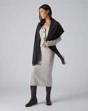Load image into Gallery viewer, Large Woven Cashmere Scarf Dark Charcoal Grey