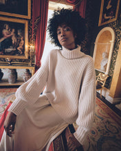 Load image into Gallery viewer, N.Peal Women&#39;s Super Chunky Rib Cashmere Jumper Ecru White
