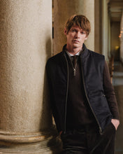 Load image into Gallery viewer, N.Peal Men's Carnaby Half Zip Cashmere Jumper Chocolate Brown
