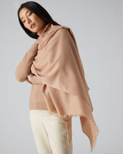Load image into Gallery viewer, N.Peal Women&#39;s Pashmina Cashmere Shawl Camel Brown
