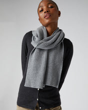 Load image into Gallery viewer, Unisex Short Ribbed Cashmere Scarf Flannel Grey

