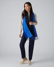 Load image into Gallery viewer, N.Peal Unisex Doubleface Woven Cashmere Scarf Navy Blue + Light Blue
