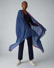 Load image into Gallery viewer, N.Peal Women&#39;s Tipped Cashmere Pashmina Navy Blue
