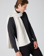 Load image into Gallery viewer, N.Peal Women&#39;s Twisted Cable Cashmere Scarf Snow Grey
