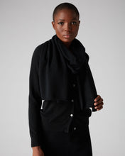 Load image into Gallery viewer, N.Peal Unisex Gauzy Small Cashmere Scarf Black
