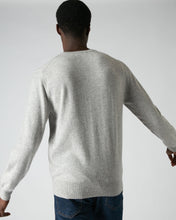 Load image into Gallery viewer, N.Peal Men&#39;s The Oxford Round Neck Cashmere Jumper Fumo Grey
