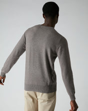 Load image into Gallery viewer, N.Peal Men&#39;s The Oxford Round Neck Cashmere Jumper Taupe Brown
