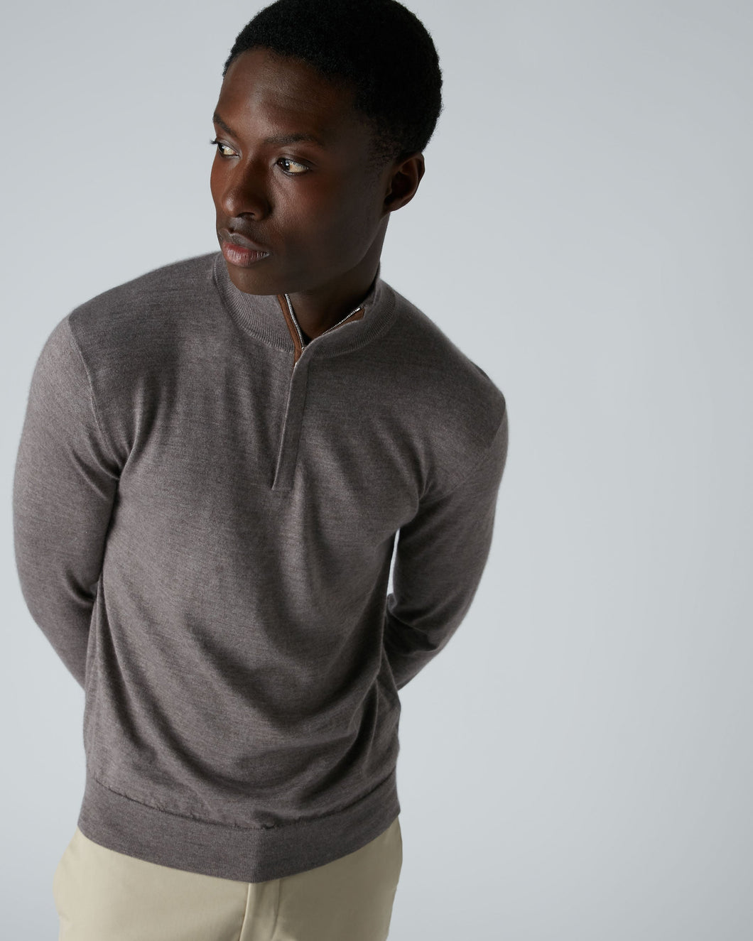 N.Peal Men's The Regent Fine Gauge Cashmere Half Zip Jumper Taupe Brown