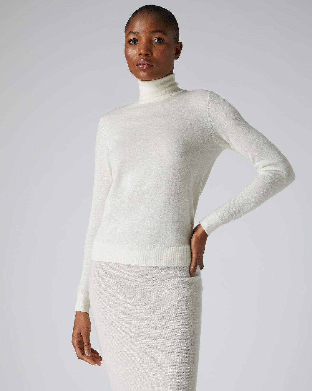N.Peal Women's Superfine Roll Neck Cashmere Jumper New Ivory White
