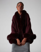 Load image into Gallery viewer, N.Peal Women&#39;s Fox Trim Knitted Cape Mulled Wine Red
